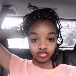 Meet your Posher, Lexi